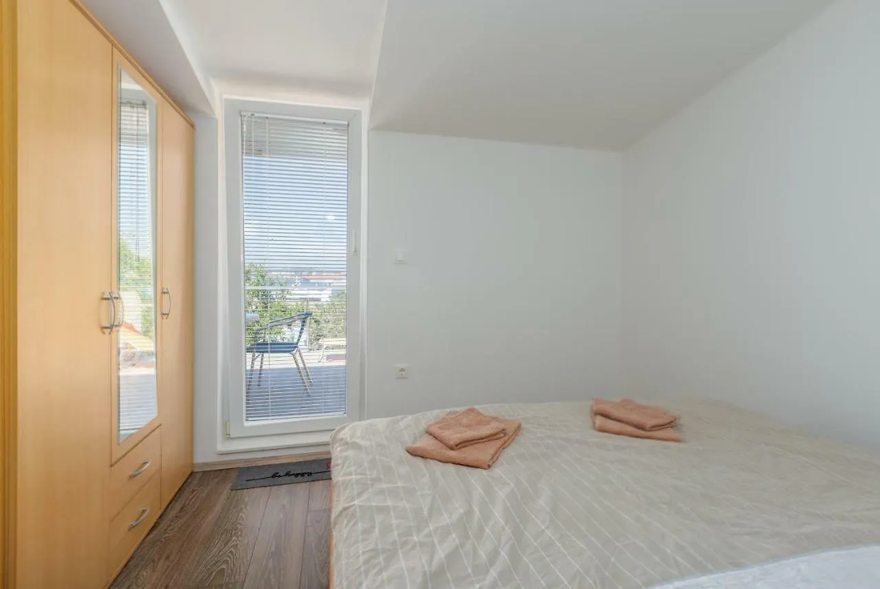 Apartment Maria Lussi Pola